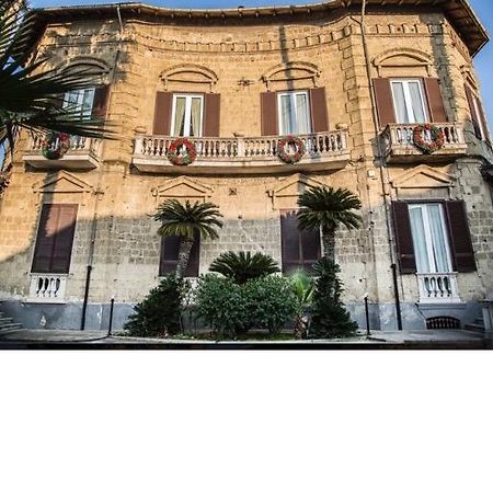 Bnb Villa Lendi Frattamaggiore Bagian luar foto